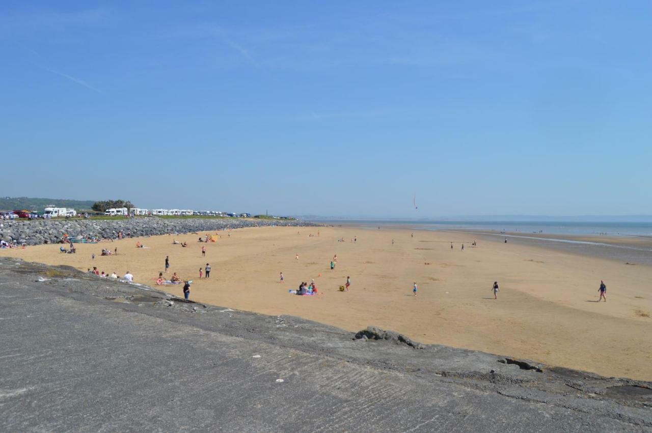 Caulfields Hotel Burry Port Exterior photo